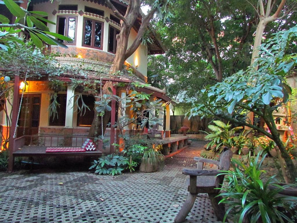 Santitham Guest House チエンマイ 部屋 写真