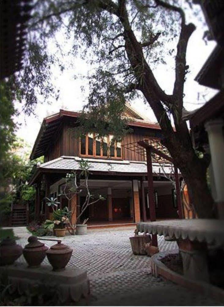 Santitham Guest House チエンマイ エクステリア 写真
